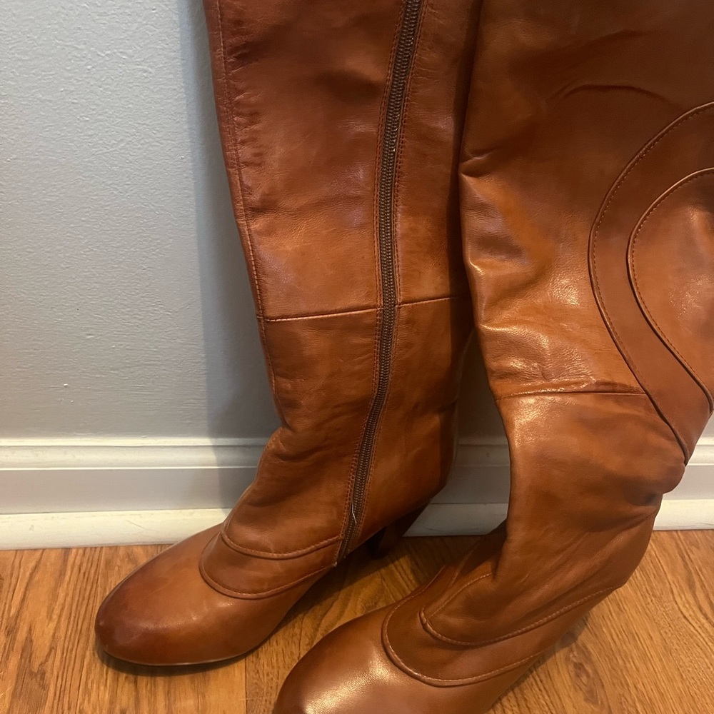Crown Vintage Knee Length Zip Up Boot High Heel Vintage Style size 8.5 Leather - Picture 3 of 6